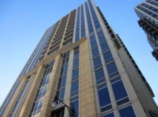 700 N Larrabee St APT 809, Chicago, IL