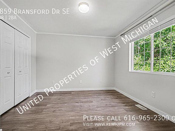 5th image of 2859 Bransford Dr SE