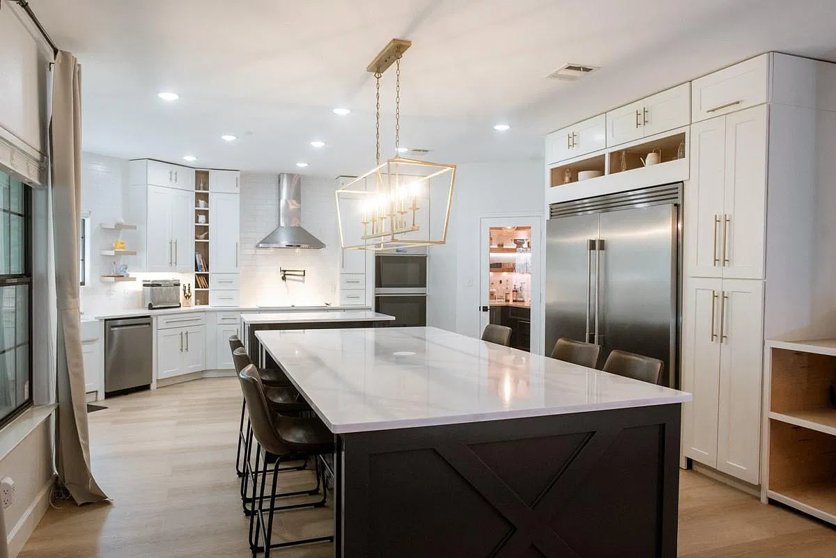 4 bed, 2.5 bath, 3659 sqft, $2,950 — Photo 3