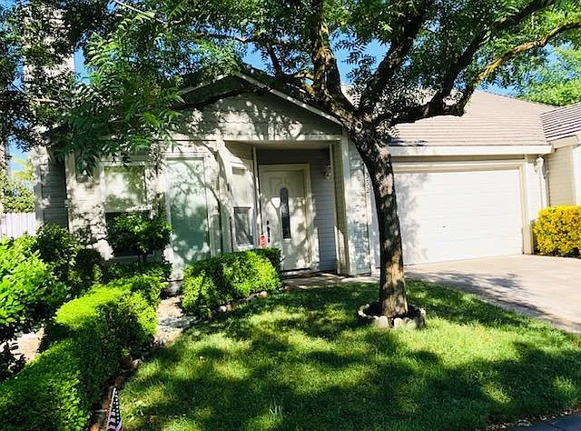 9352 Lufkin Way photo 1