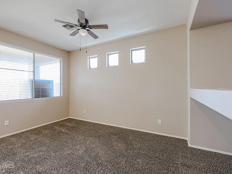2470 W Warren Dr — Photo 6