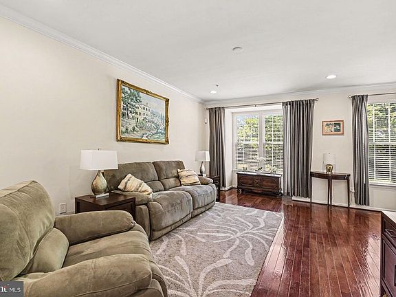 5th image of 10419 Campbell Blvd