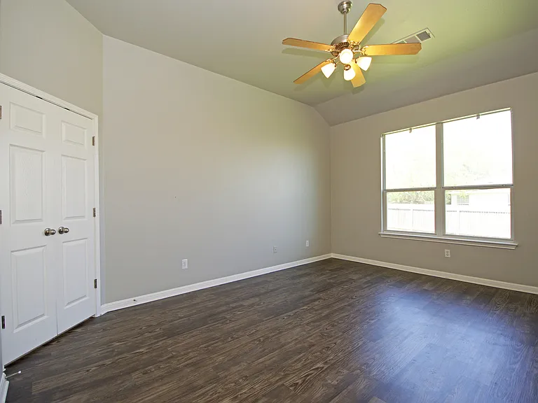 6800 Cromarty Ln — Photo 22
