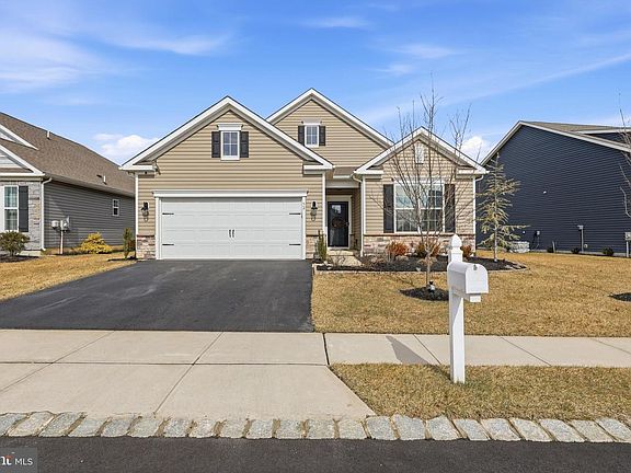 2nd image of 52 Raccoon Ln