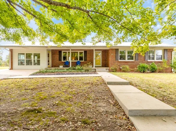 1380 Cowan Rd, Dickson, TN 37055