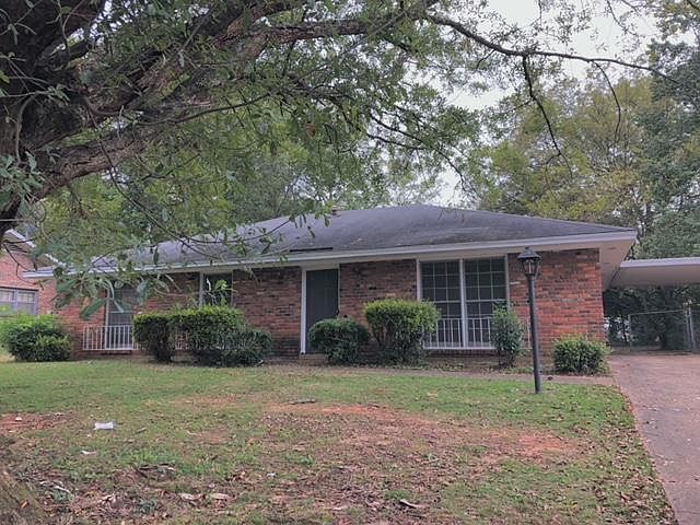 1st image of 319 N Burbank Dr
