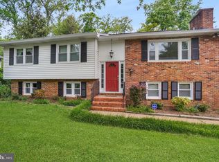 1032 Pinecrest Dr, Annapolis, MD 21403