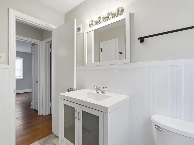 1230 Roanoke Ave — Photo 35