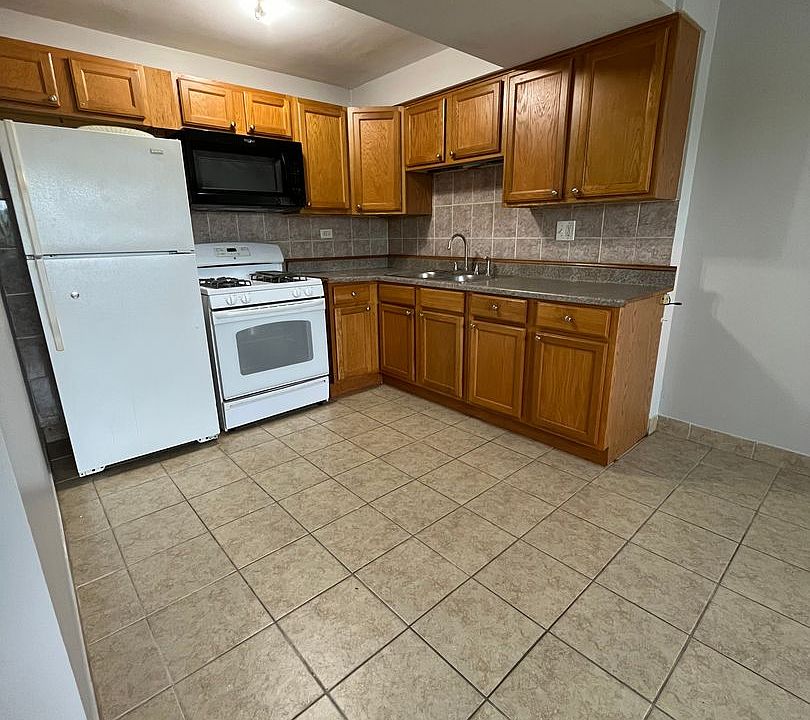 1st image of 2951 Thatcher Ave #2959