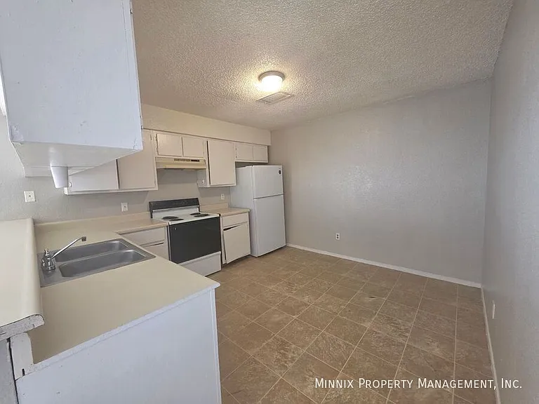 3007 W Louisiana Ave #15 — Photo 3