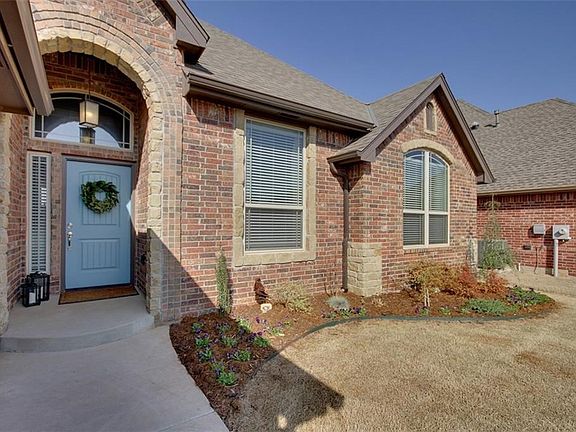 A little bit like traditional meets modern.  You're in for a treat.....