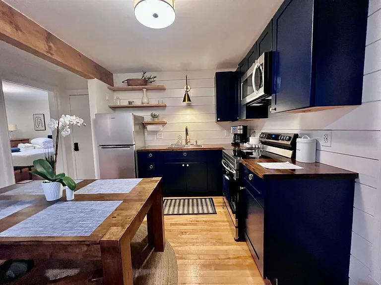 553 Shore Rd #2 — Photo 9
