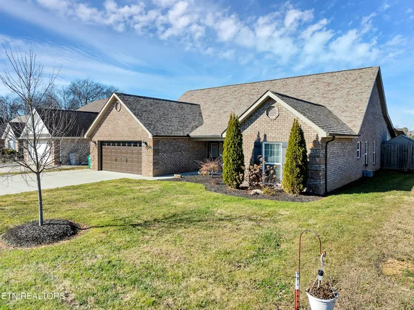 1915 Andy Ln, Maryville, TN 37803