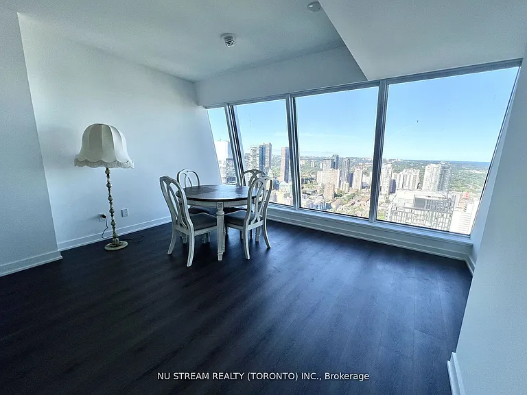 8 Wellesley St W #5507 — Photo 5