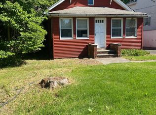 61 Sharrotts Rd, Staten Island, NY 10309