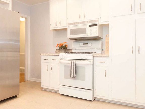 Charming kitchen 