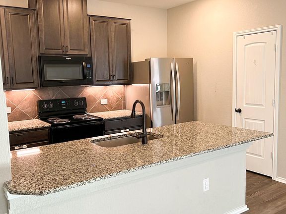 5th image of 14702 Peregrine Dr