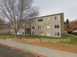 12936 118th Ave NW, Edmonton, AB T5L 2L4