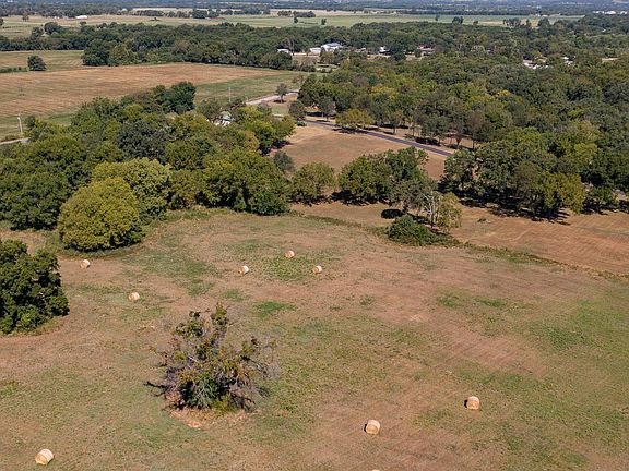 3rd image of 447600 E 355th Rd