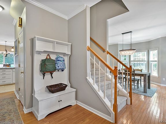 4th image of 9061 Winterham Dr