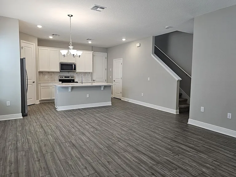 14371 Braemar St — Photo 3