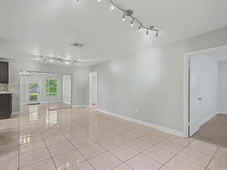 11860 SW 81st Rd — Photo 8