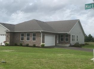 109 Smith Dr #109, Oregon, IL 61061