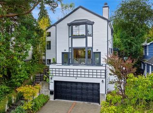 5822 Woodlawn Ave N, Seattle, WA