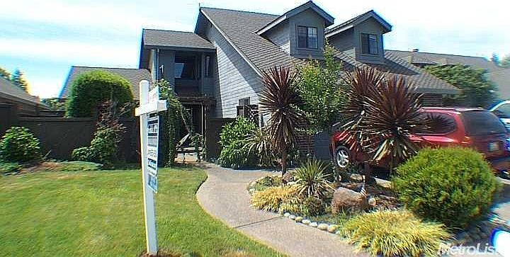 1st image of 3008 Rosewood Dr