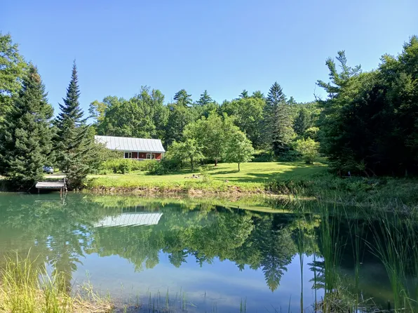 115 Delta Dr, White River Junction, VT 05001