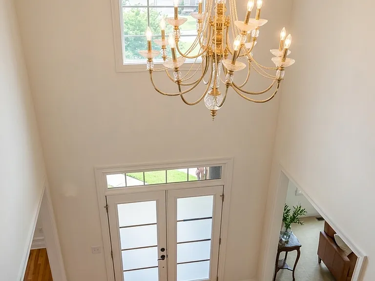 2105 Ector Cv NW — Photo 4
