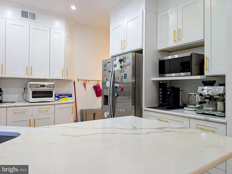 72 Harvard Cir — Photo 10