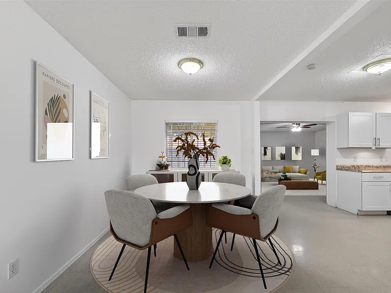15022 Chipman Ln — Photo 15