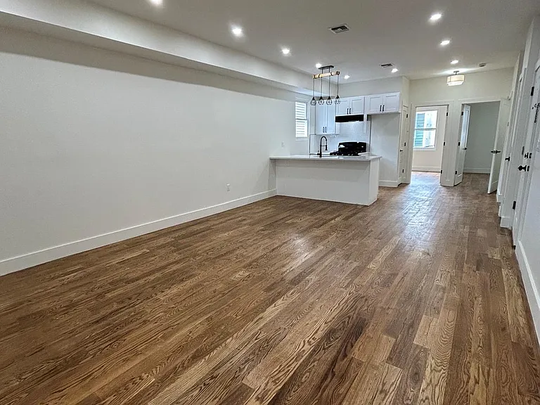 12 Elm St #2 — Photo 4