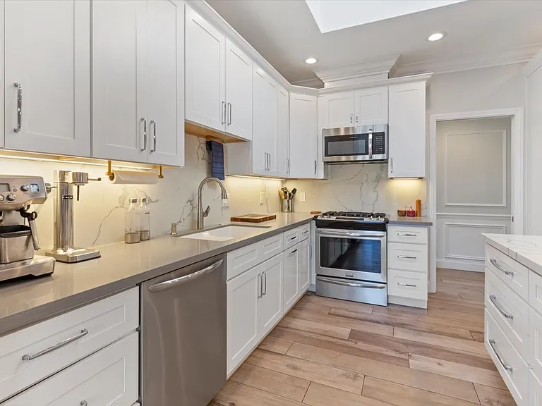 8 Sandbar Dr — Photo 12