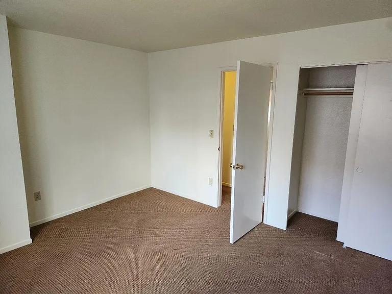 1225 N Sierra St #1 — Photo 9