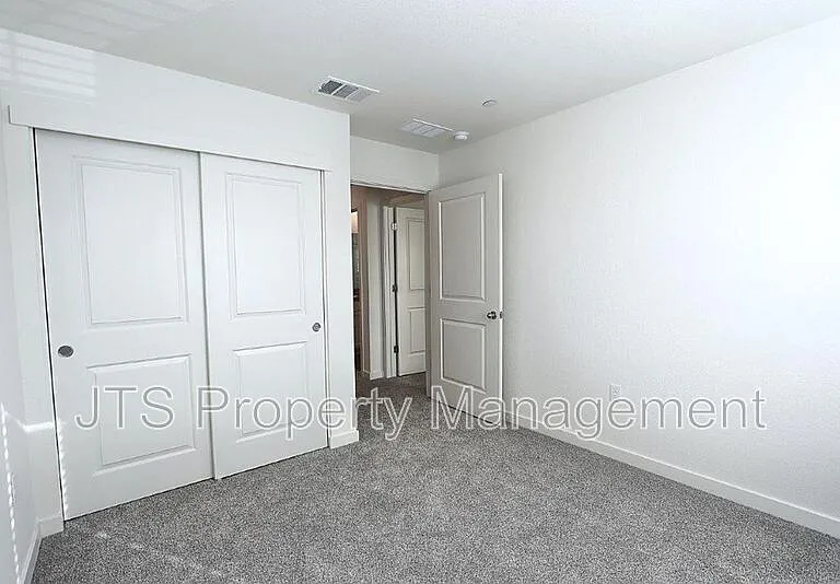 2097 Shady Tree Cir — Photo 64