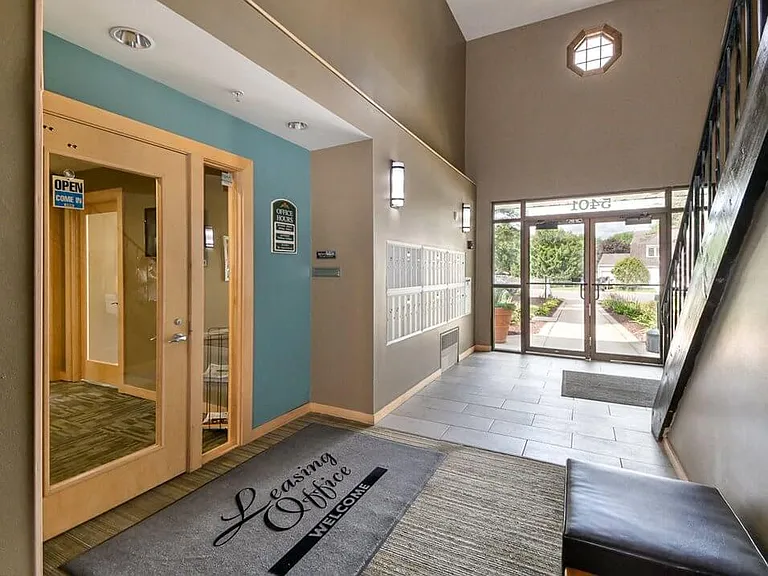 Leasing Office