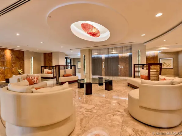 2555 Collins Ave Ph 208, Miami Beach, FL 33140