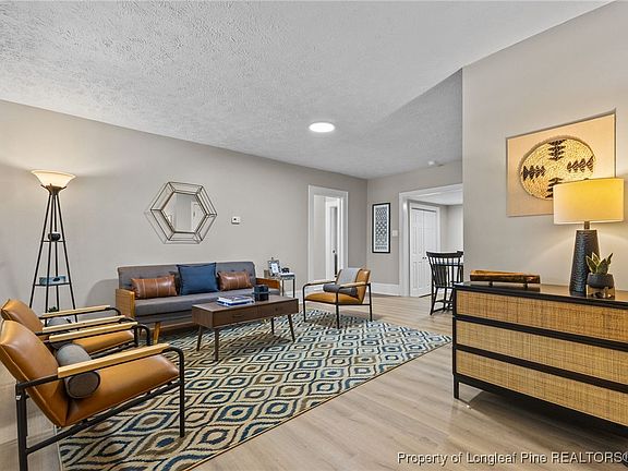 5th image of 1108 Henderson Ave