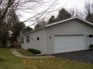 1617 Colorado Pl, Sturgeon Bay, WI 54235