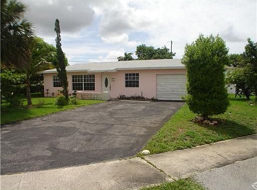 2nd image of 2790 NW 36th Ave