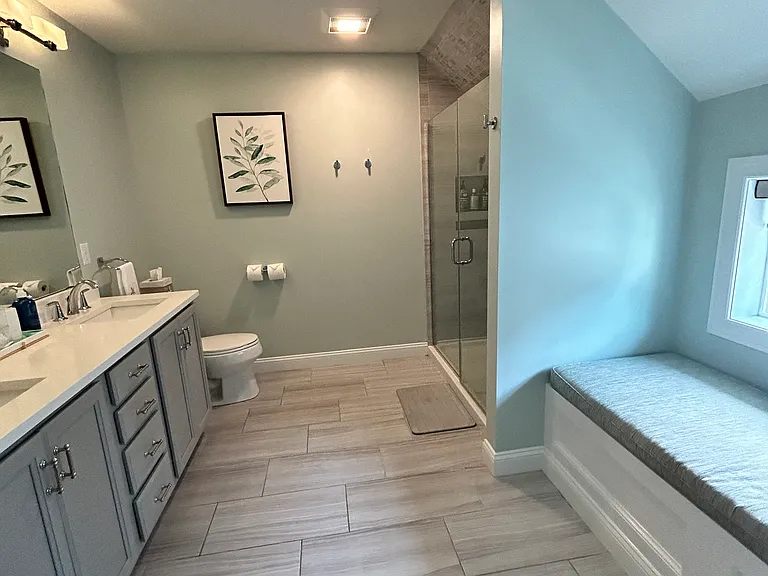 Master Bathroom.