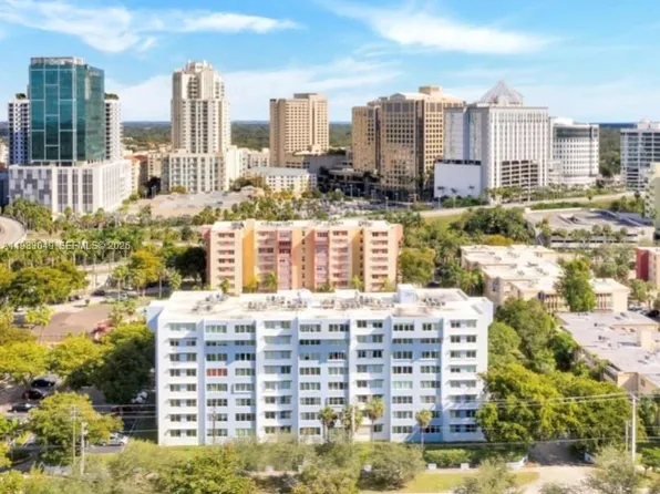 9001 SW 77th Ave APT C202, Miami, FL 33156