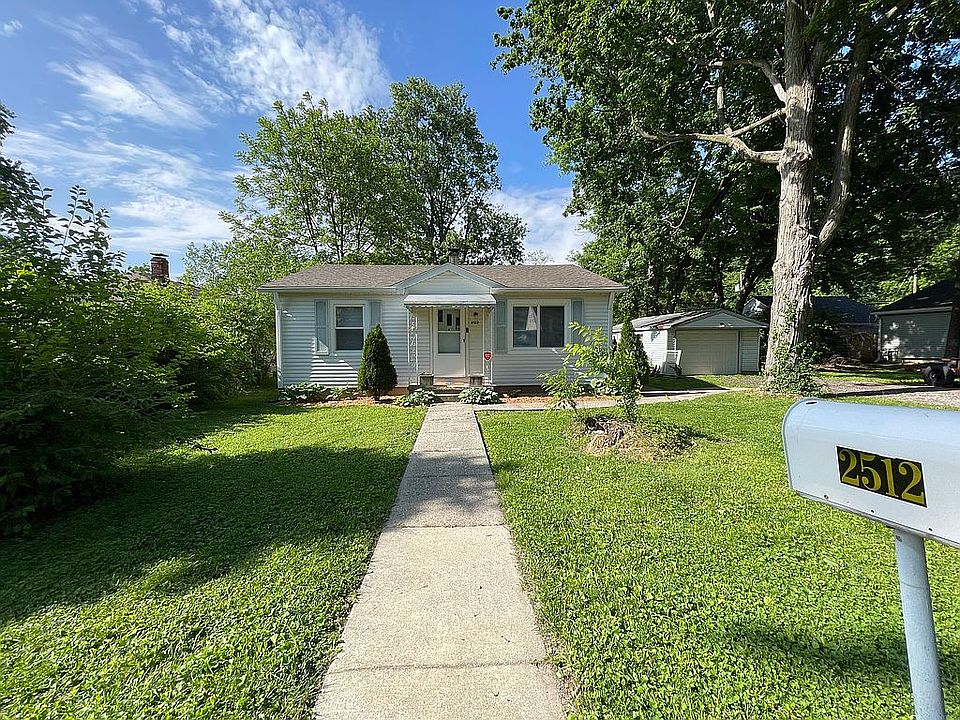 1st image of 2512 E 72nd St