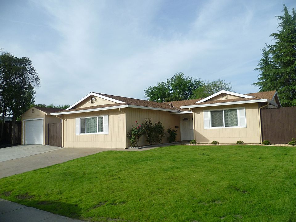 1st image of 5741 Hillbrae Dr