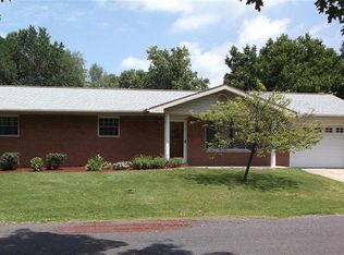 430 Joseph Dr, Maryville, IL