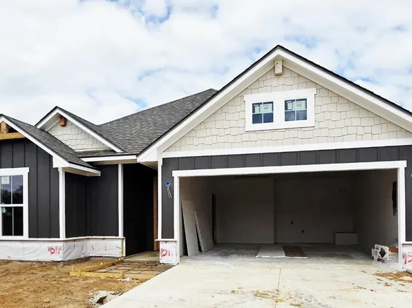 1517 Grace Acres Ln, Longview, TX 75605