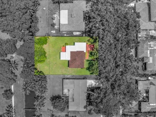 861 Holly Ln, Plantation, FL 33317