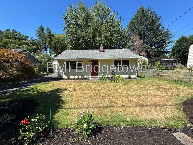 9725 SE 29th Ave — Photo 1